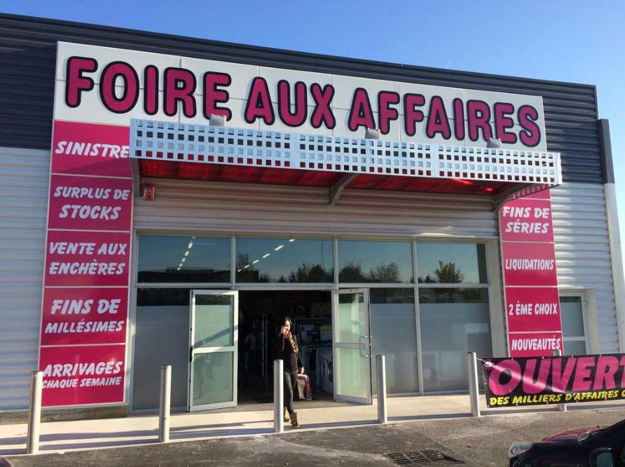 Photographie du magasin de Saône Achats - soldeur en France et en Europe - à Dôle